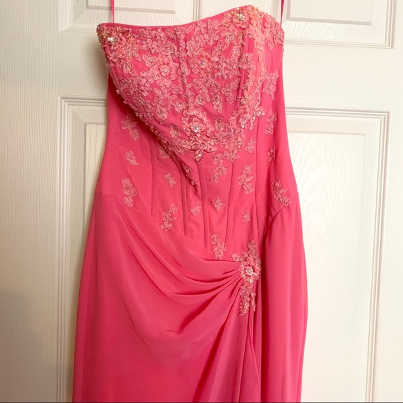 Prom Dress - Picture 2 of 5